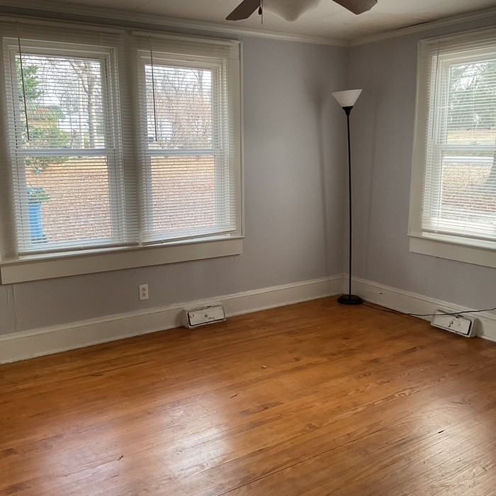 214 H St - Photo 4 of 28