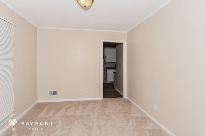 100 Laurel Oak Ln - Photo 4 of 11