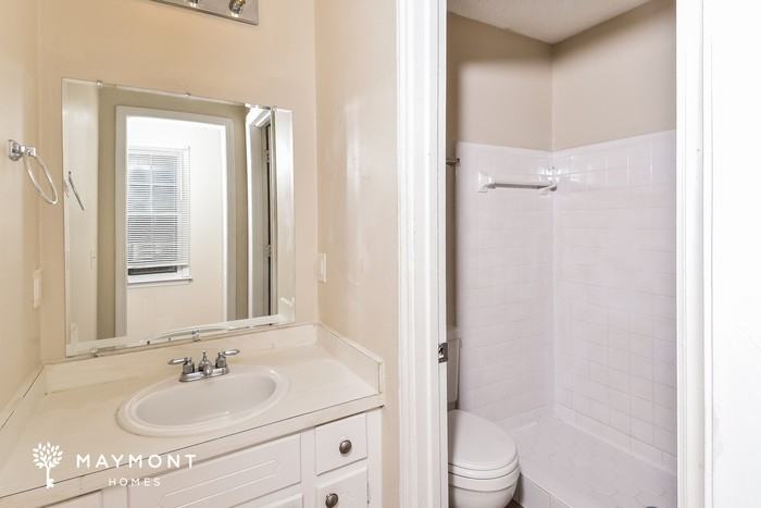 100 Laurel Oak Ln - Photo 7 of 11