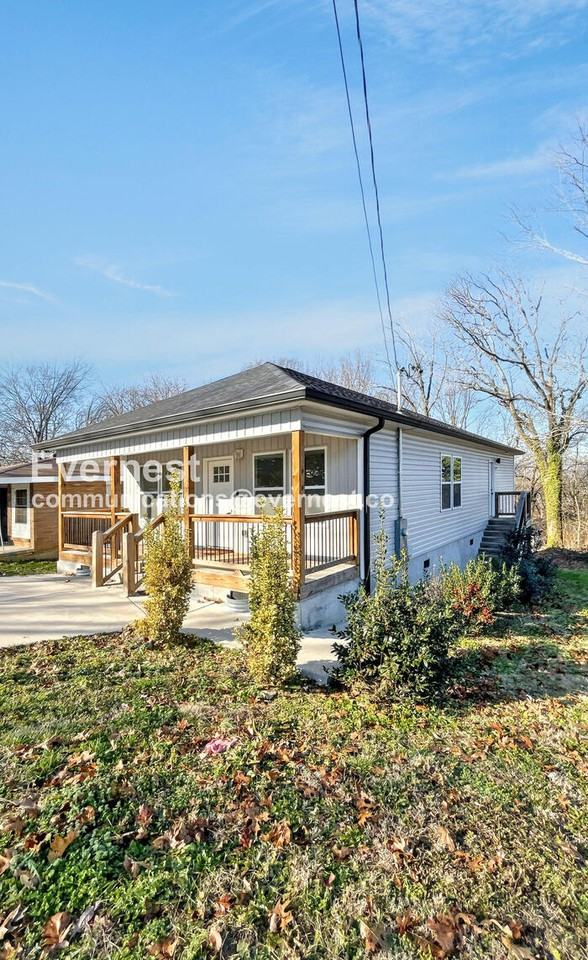 879 Wheeler Ave - Photo 2 of 18