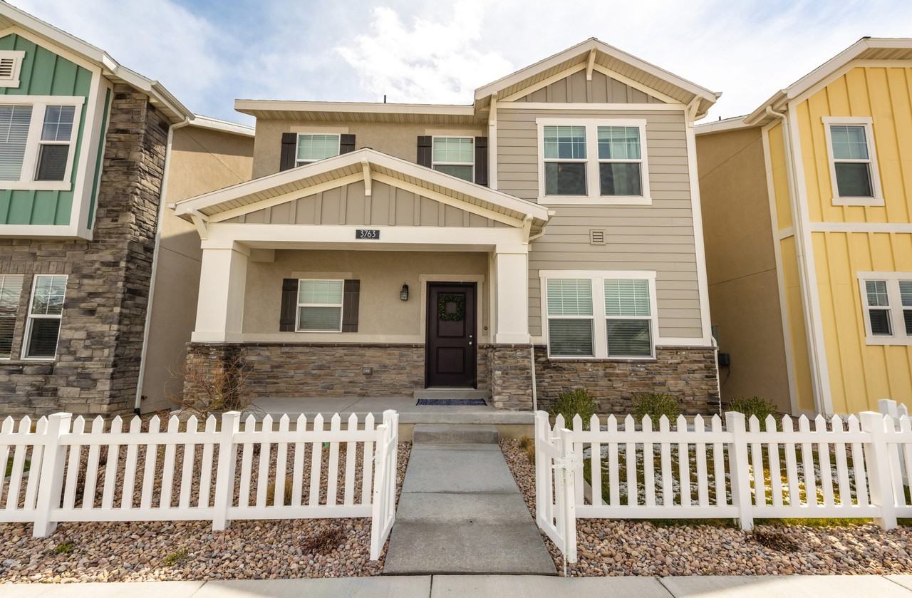 3763 W Drexler Dr #1 - Photo 2 of 18