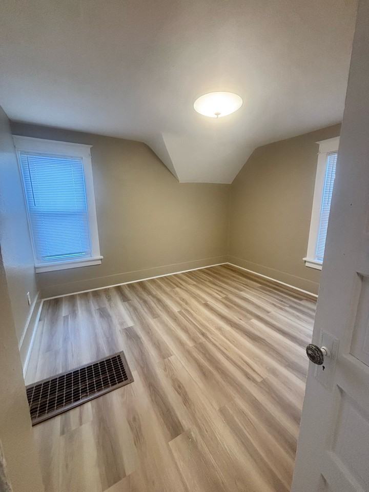 352 Springfield Ave #1 - Photo 4 of 8