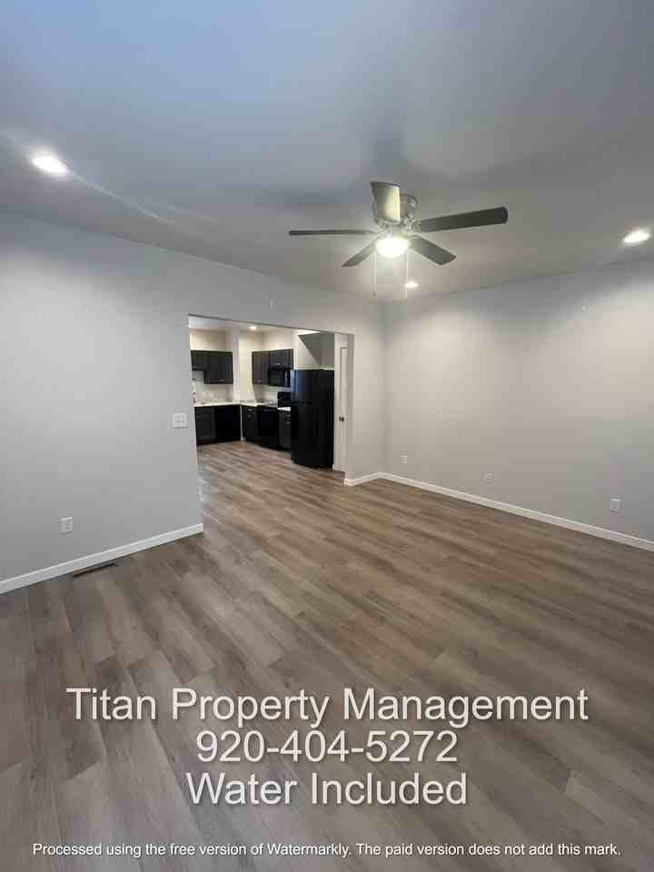 114 Washington St #2 - Photo 4 of 12