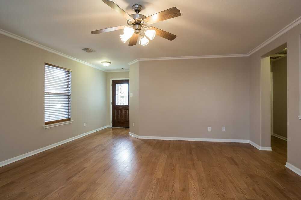 29502 Legends Stone Dr - Photo 3 of 15