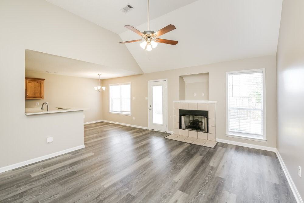 220 Green Valley Dr - Photo 6 of 17