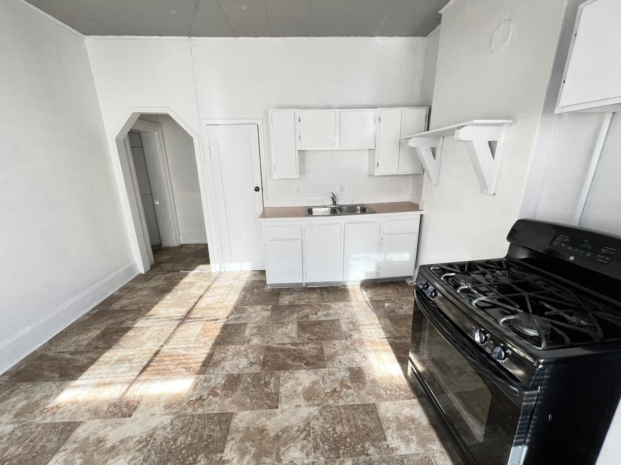 347 S 100 E #347S - Photo 5 of 17