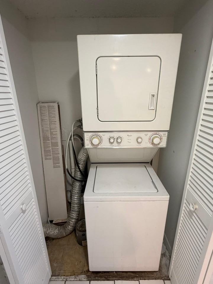 8160 Geneva Court 108 - 1 #1 - Photo 4 of 10