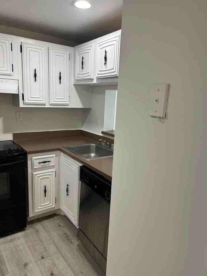 496 Northwest 165th Street 514 - 1 #1 - Photo 3 of 10