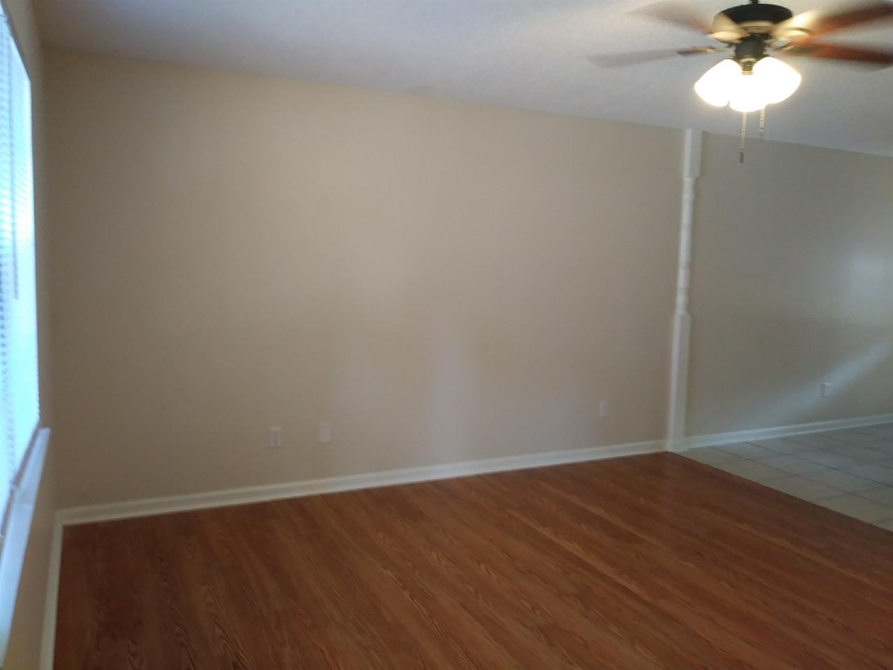 1602A Carolwood Ct #1 - Photo 3 of 27