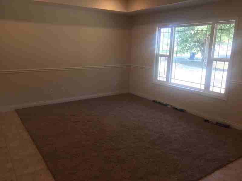 501 Center St #1 - Photo 5 of 9