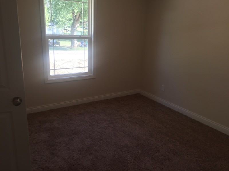 501 Center St #1 - Photo 7 of 9