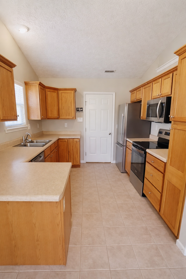 6050 Flintlock Dr #1 - Photo 6 of 11