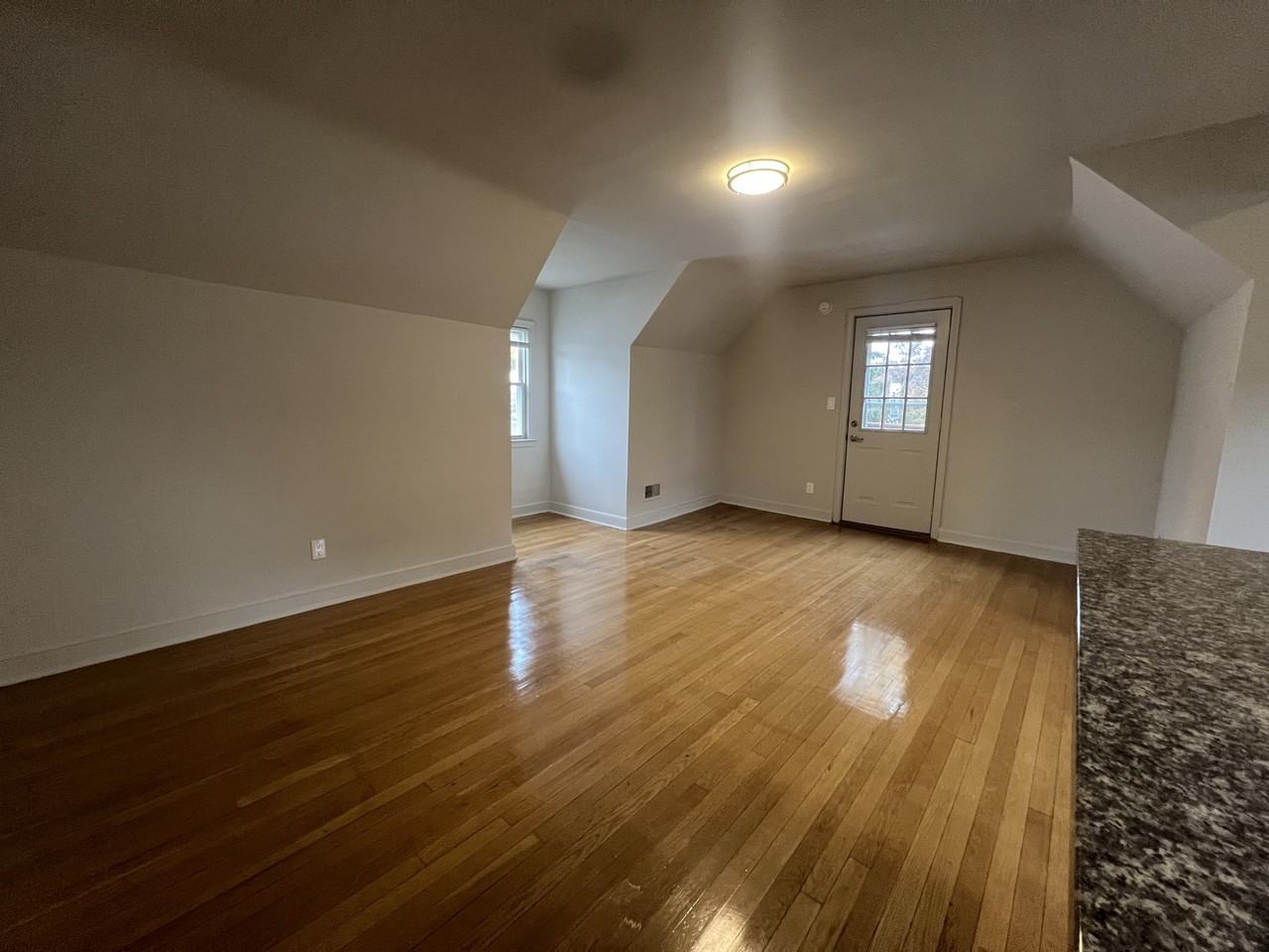 77 Crowther Ave #40-77 - Photo 3 of 31