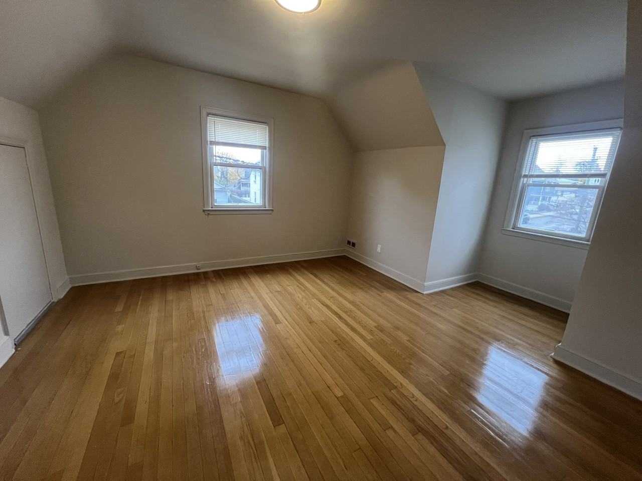 77 Crowther Ave #40-77 - Photo 4 of 31