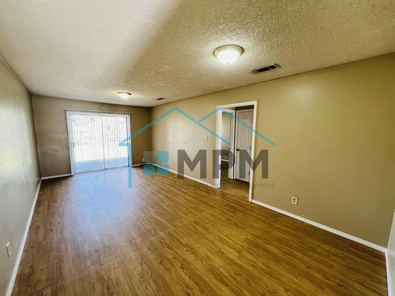 143 Jennifer Ln #25 - Photo 2 of 11