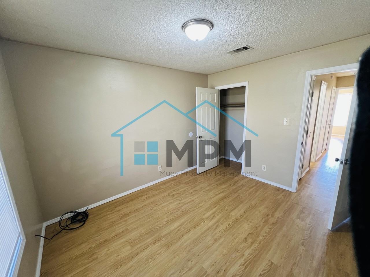 143 Jennifer Ln #25 - Photo 6 of 11