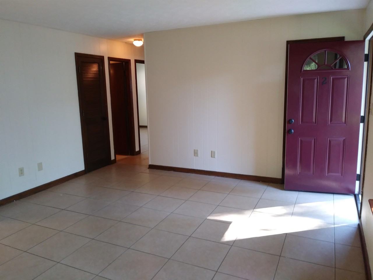 1631 Coombs Dr #2 - Photo 5 of 25