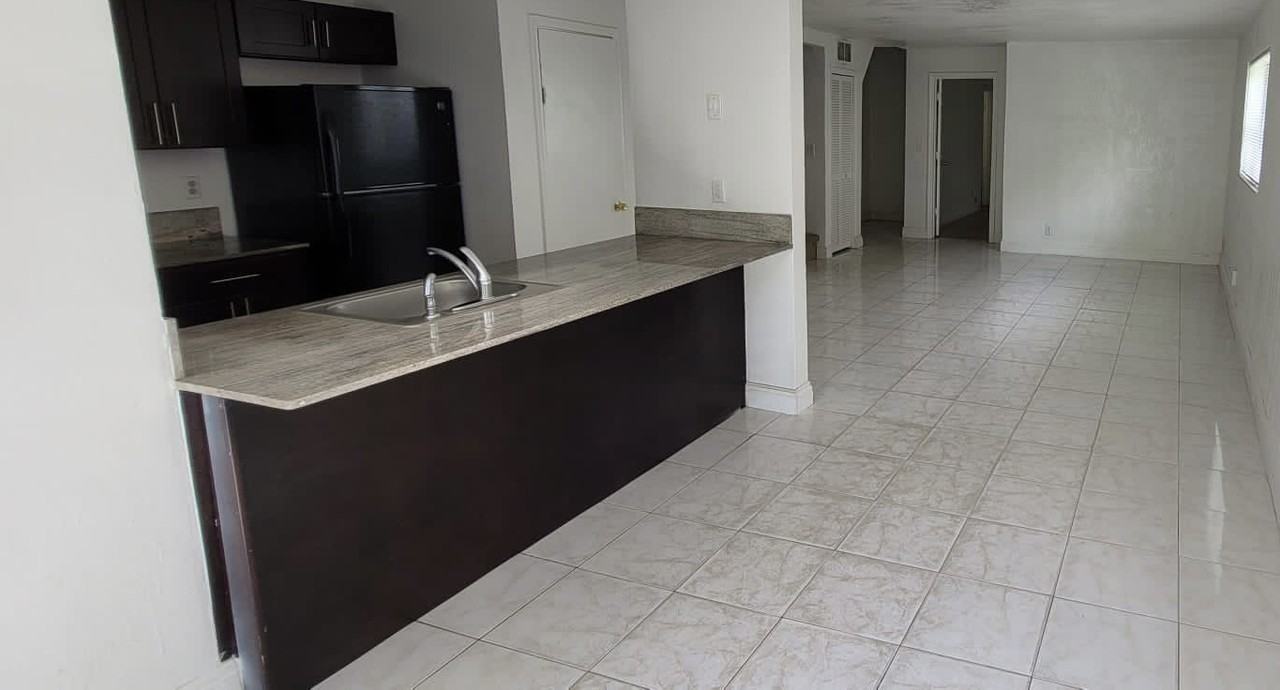 3760 Riverside Dr #1 - Photo 2 of 8