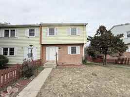 featured image of 2331 McClellan Court