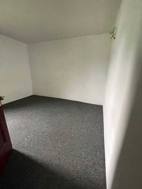 110 Walnut St #4 - Photo 5 of 5