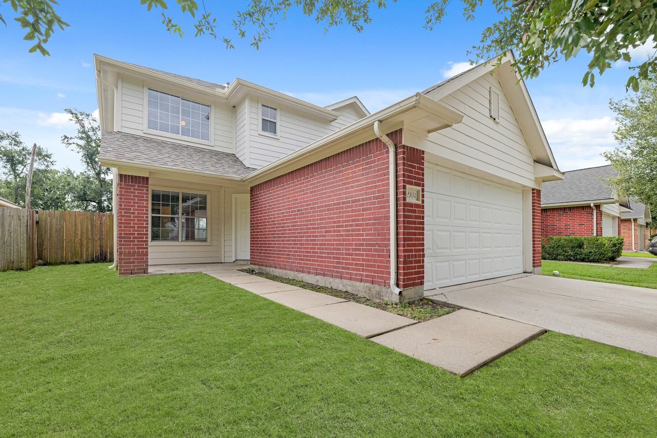 2934 Cypress Island Dr #1 - Photo 4 of 38