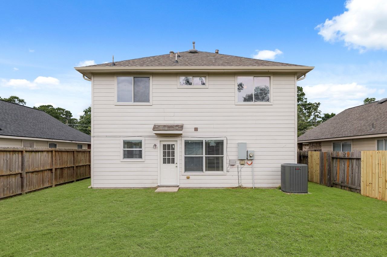 2934 Cypress Island Dr #1 - Photo 7 of 38