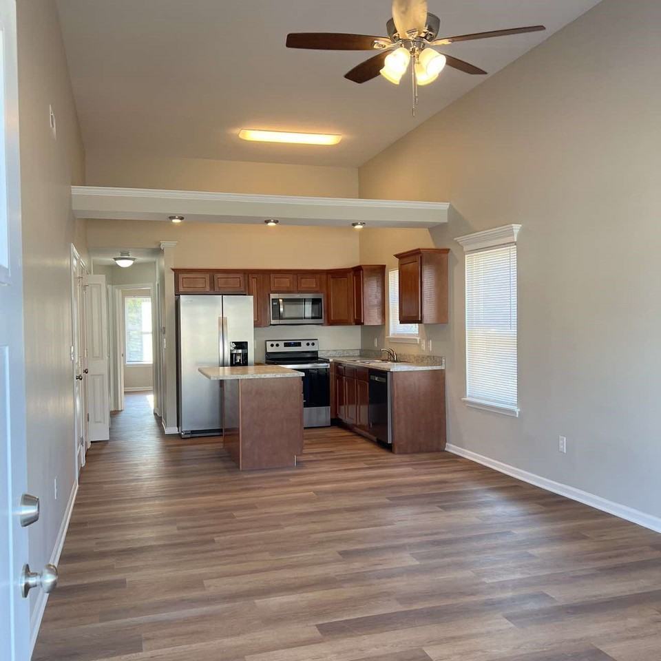 139 Sw 145th Rd #B - Photo 2 of 11