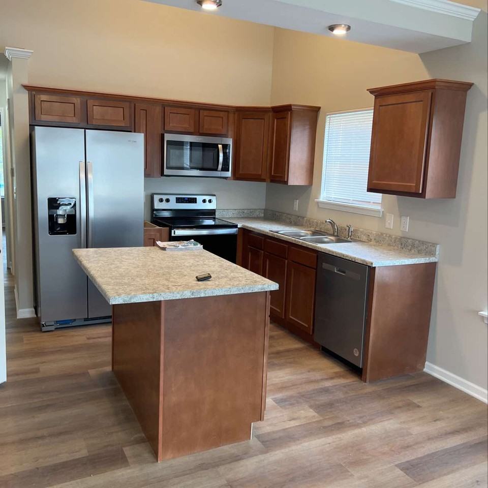 139 Sw 145th Rd #B - Photo 3 of 11