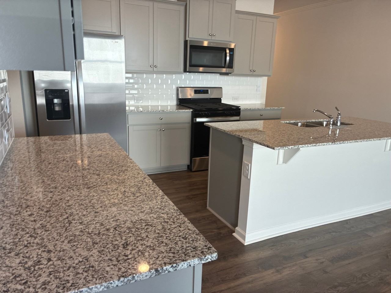 2594 Poppy Ct - Photo 6 of 37