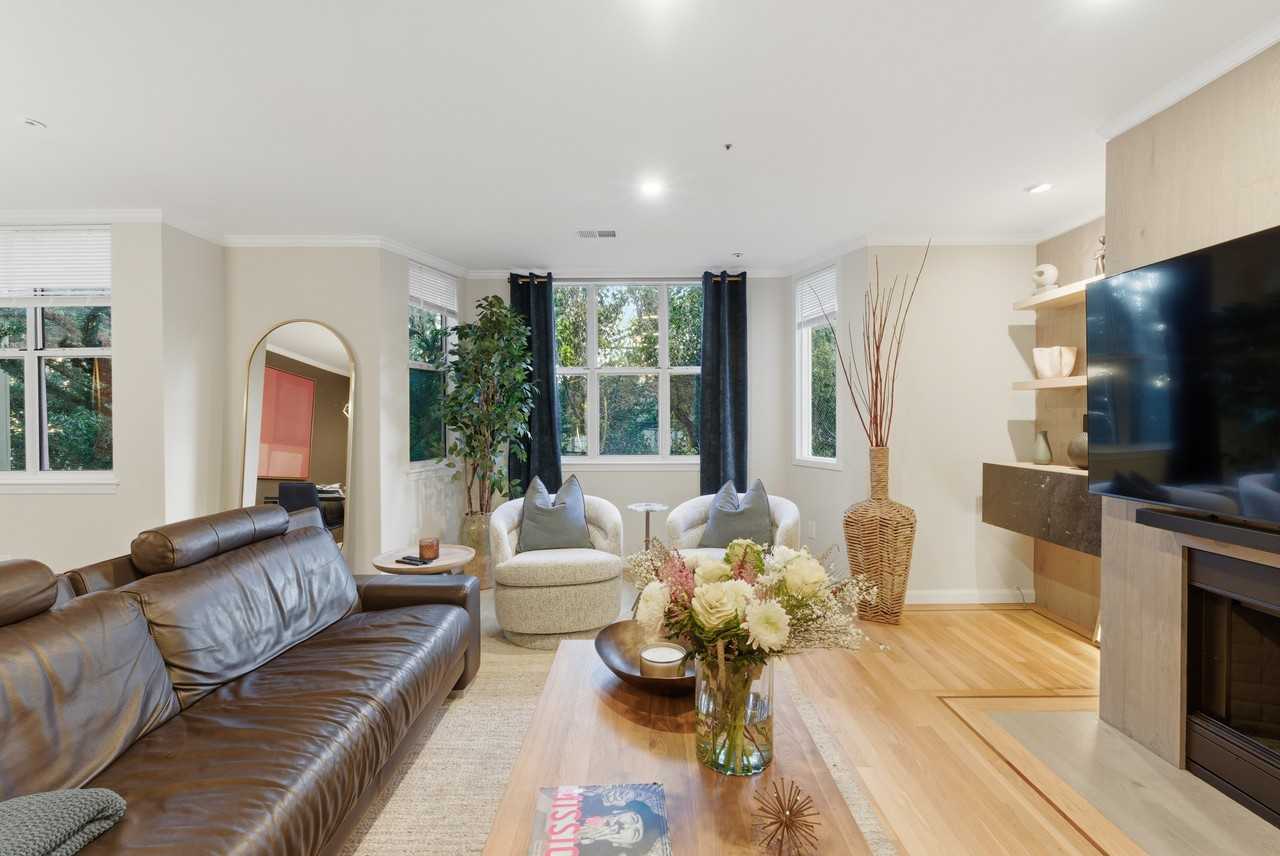 17th St & Shotwell St #2 - Photo 2 of 36