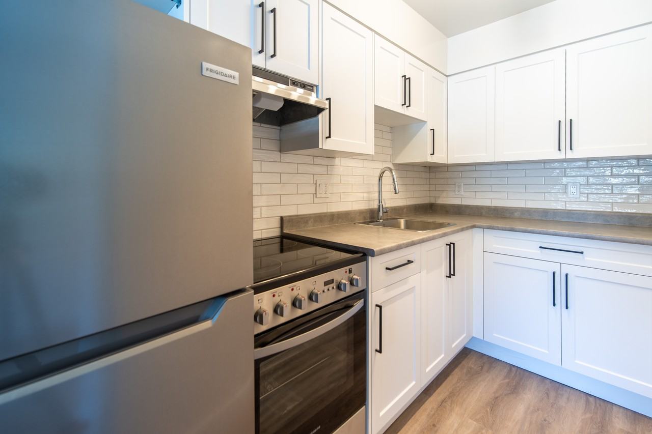 Royal Arms - Photo 2 of 40