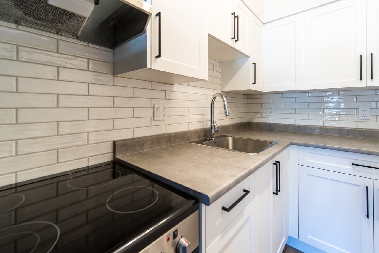 Royal Arms - Photo 3 of 40