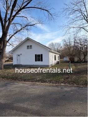 1220 N 14th St #1 - Photo 2 of 13