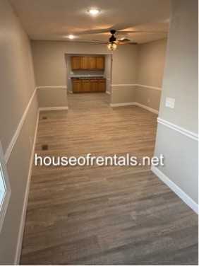 1220 N 14th St #1 - Photo 4 of 13