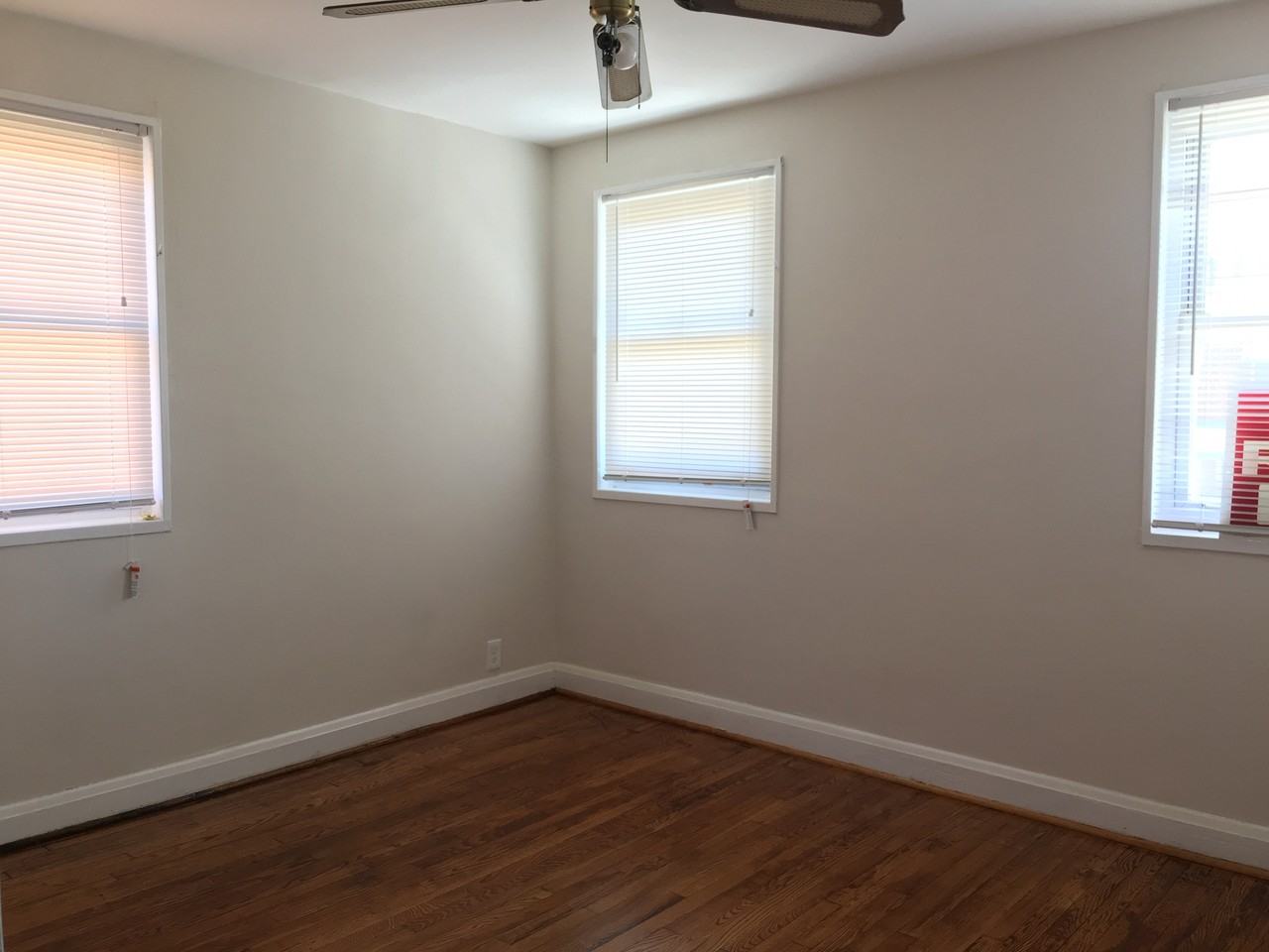 1216 N Augusta Ave #1 - Photo 4 of 10