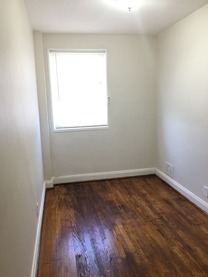 1216 N Augusta Ave #1 - Photo 6 of 10