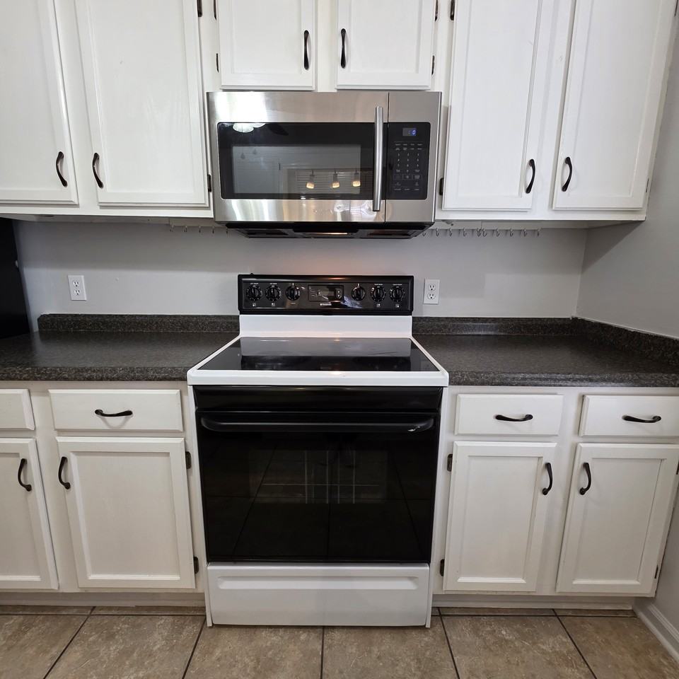 105 Tall Pines Dr #1 - Photo 4 of 11