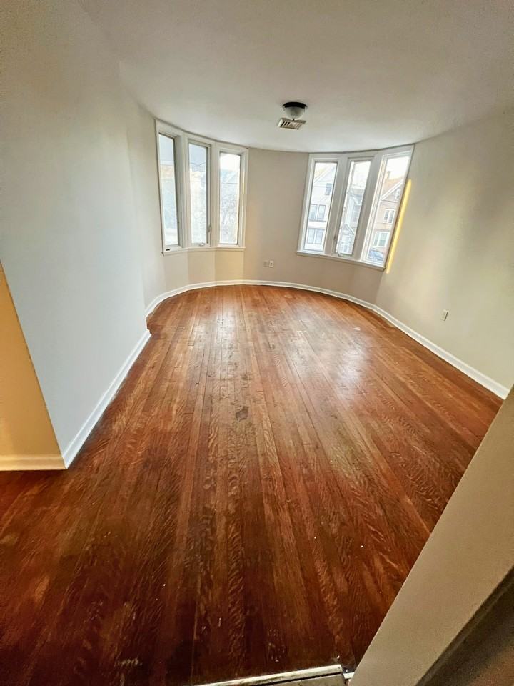 61 S Clinton St #61SC1 - Photo 2 of 10