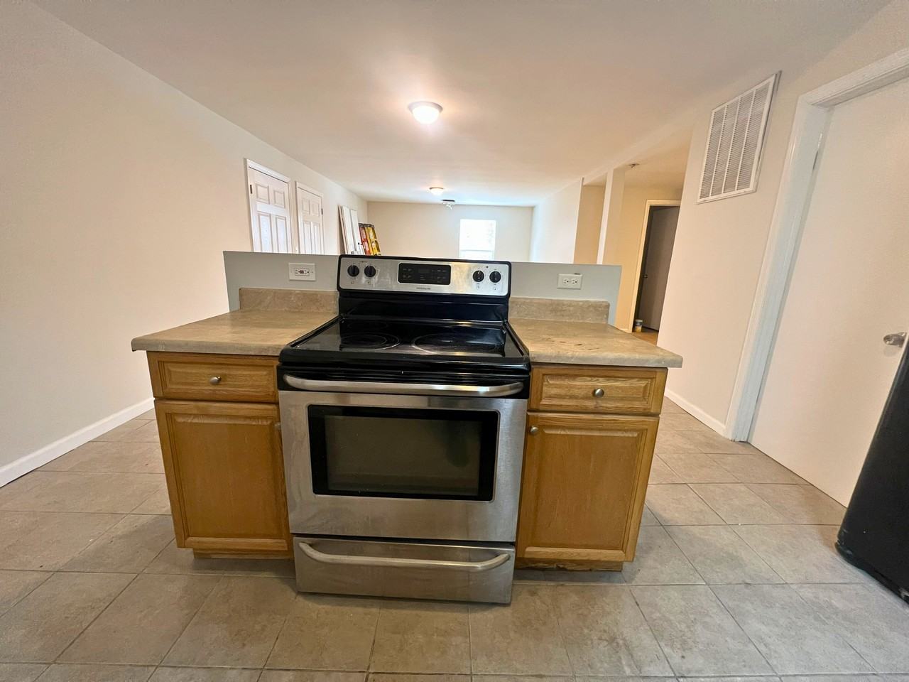 61 S Clinton St #61SC1 - Photo 5 of 10