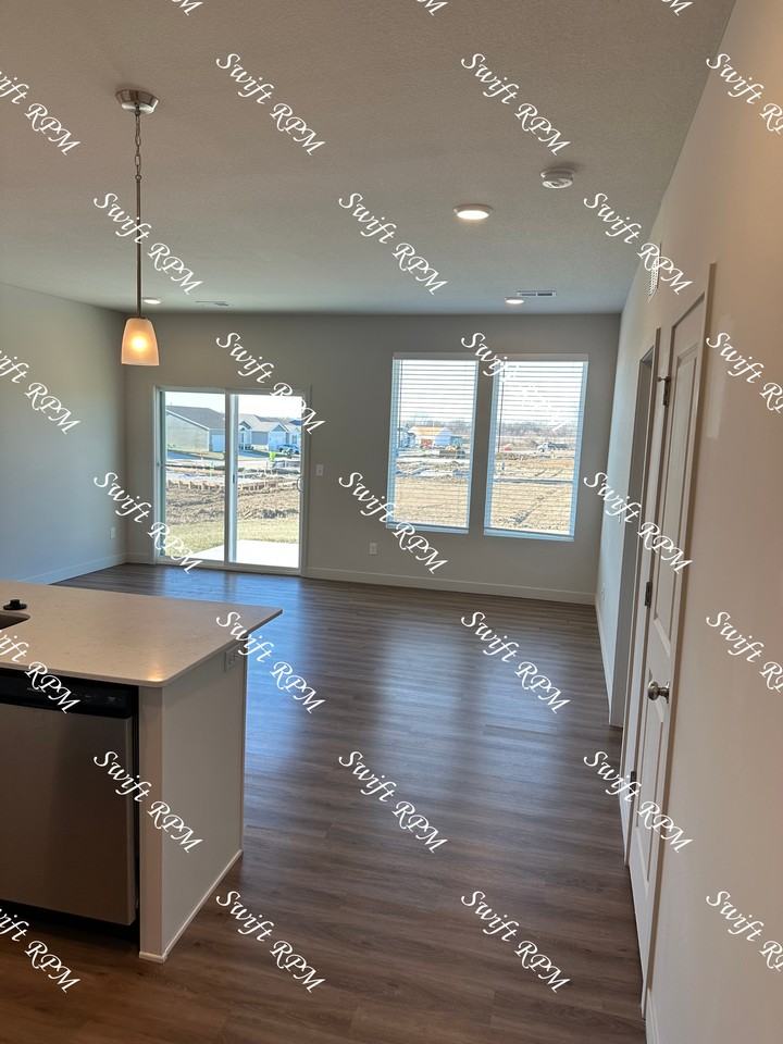 12428 S Parkwood Ln #1 - Photo 5 of 29