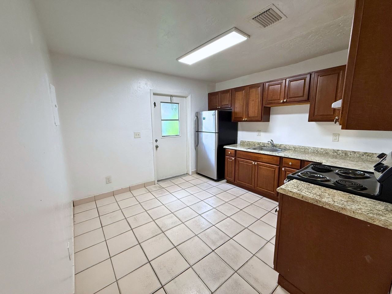 Garfield St #6047 - Photo 4 of 19