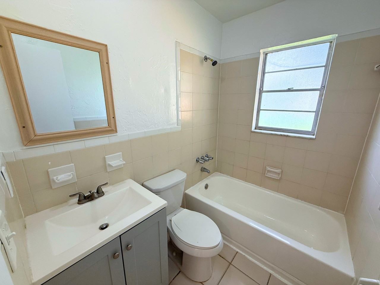 Garfield St #6047 - Photo 7 of 19