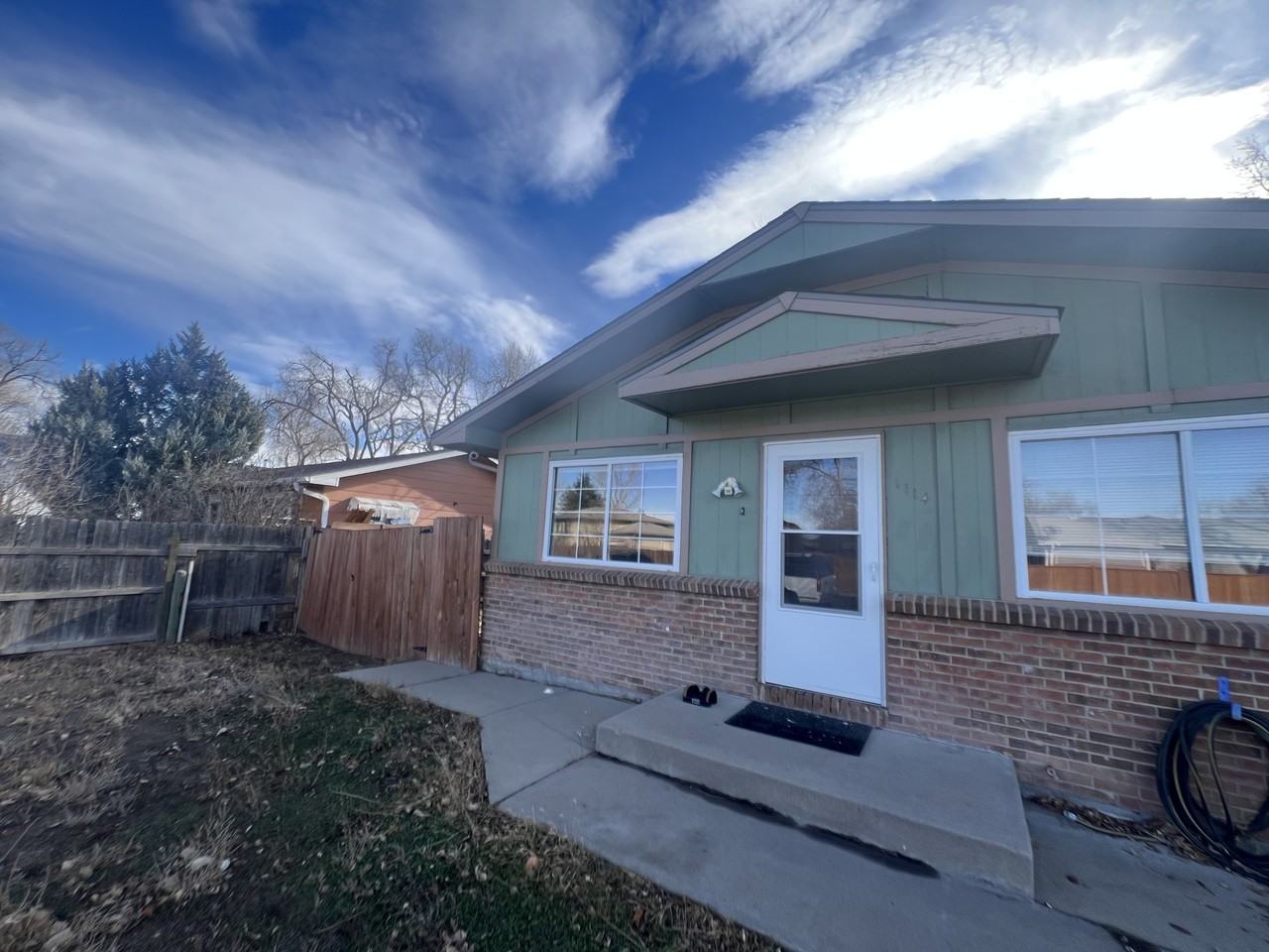 1114 Longview Dr #1 - Photo 3 of 18