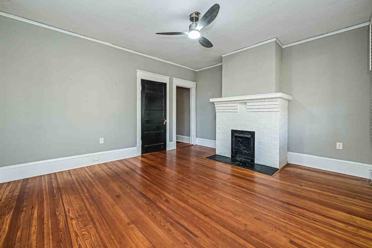 1506 Nassau Blvd #1 - Photo 3 of 17