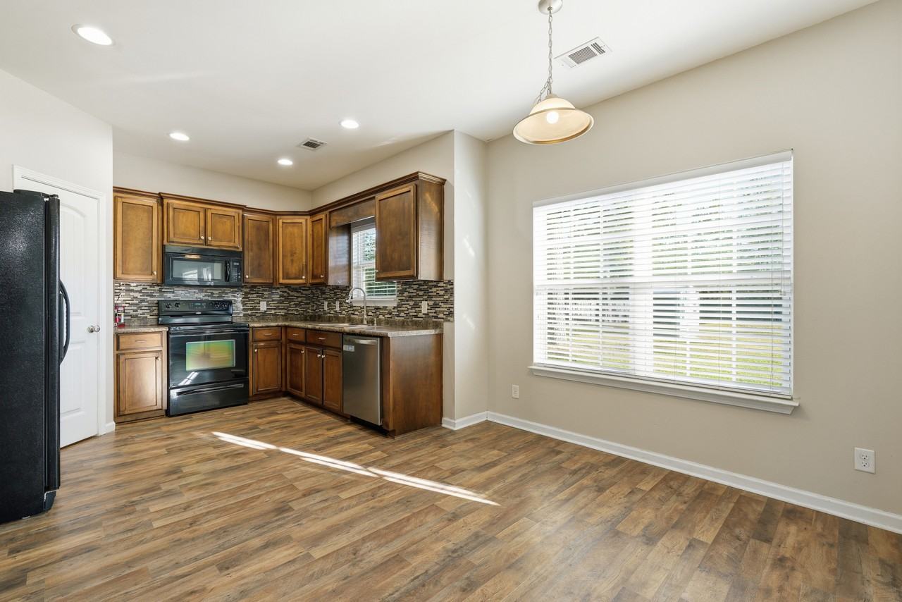 374 Mill Pond Ln Se #1 - Photo 7 of 50