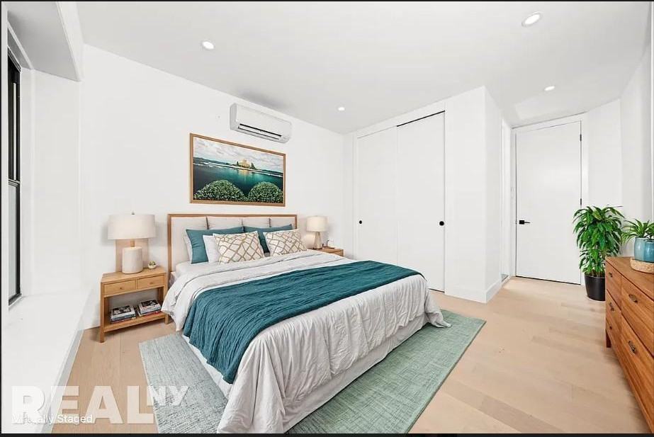 8th Ave #4C - Photo 3 of 8