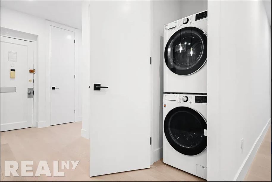 8th Ave #4C - Photo 7 of 8