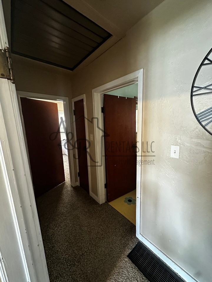 602 N Walnut St #1 - Photo 6 of 11