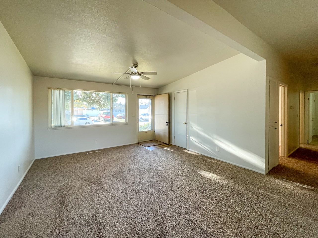 6318 W Lion Ave #1 - Photo 6 of 17