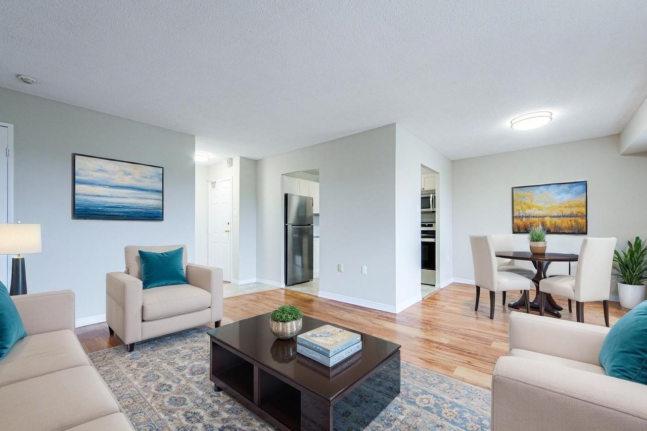 Pier 100 Apartments - Photo 2 of 10